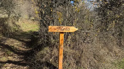 El comienzo de la ruta del Faedo en Ciñera de Gordón. Foto: Silvia García.