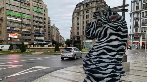 En pleno centro de León, una figura gigante de un caballo que, de manera original, se quería convertir en una 