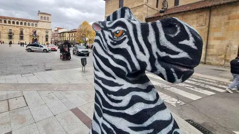 En pleno centro de León, una figura gigante de un caballo que, de manera original, se quería convertir en una 