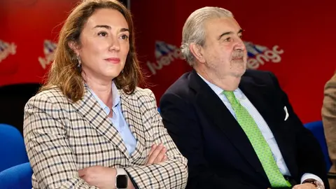 La consejera de Agricultura, Ganadería y Desarrollo Rural, María González Corral, visita las instalaciones de Legumbres Luengo. Foto: Campillo.