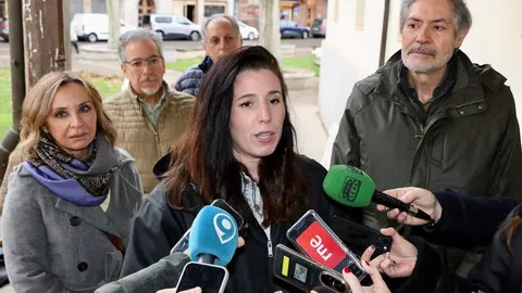 La diputada y portavoz nacional de emergencia demográfica y políticas sociales de Vox, Rocío de Meer, visita León y ofrece una rueda de prensa. Foto: Campillo.