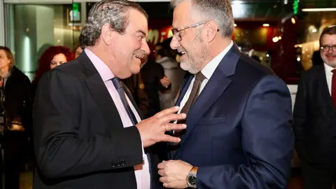 La Fundación MonteLeón celebra la tercera edición de su encuentro con las entregas de premios de los tres certámenes literarios y de su joven certamen artístico de acuarela. Acude el presidente de las Cortes de Castilla y León, Carlos Pollán. Foto: Campillo.