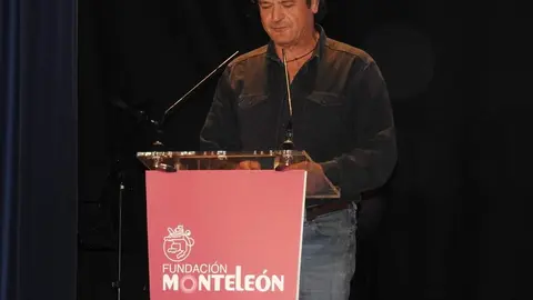 La Fundación MonteLeón celebra la tercera edición de su encuentro con las entregas de premios de los tres certámenes literarios y de su joven certamen artístico de acuarela. Acude el presidente de las Cortes de Castilla y León, Carlos Pollán. Foto: M.A. García.
