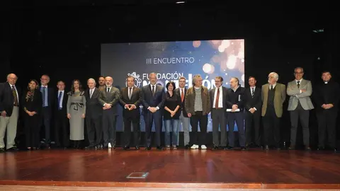 La Fundación MonteLeón celebra la tercera edición de su encuentro con las entregas de premios de los tres certámenes literarios y de su joven certamen artístico de acuarela. Acude el presidente de las Cortes de Castilla y León, Carlos Pollán. Foto: M.A. García.