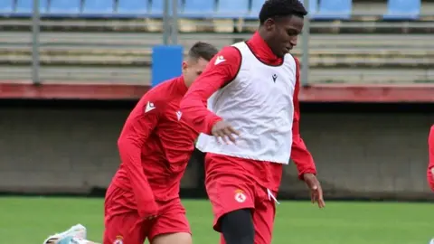 La Cultural completa una intensa semana de entrenamientos en el área deportiva de Puente Castro y el Reino de León preparando el partido de este lunes contra el Málaga.