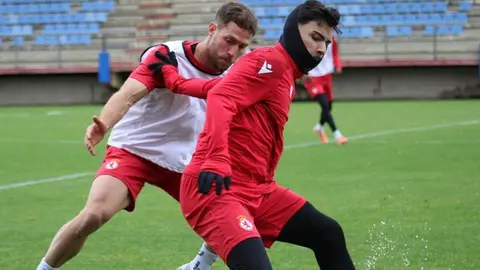 La Cultural completa una intensa semana de entrenamientos en el área deportiva de Puente Castro y el Reino de León preparando el partido de este lunes contra el Málaga.