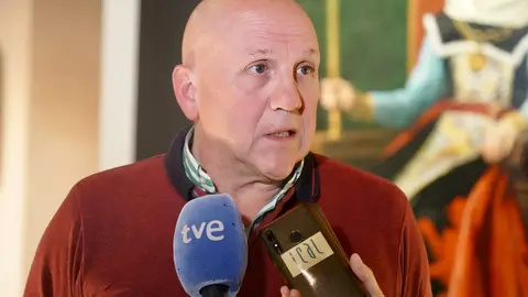 La Plataforma SOS León por su Autonomía, impulsada por la asociaciones Conceyu País Llionés y Unidad Leonesa, se presentó hoy de manera oficial en la capital para dar a conocer su voluntad de convertirse en un espacio común de la sociedad civil que reclama el autogobierno. Fotos: Campillo