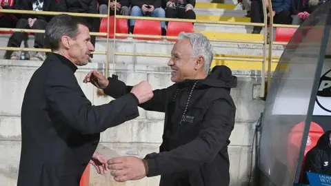 La Cultural sabe sufrir ante un Málaga que ha dominado, hasta que ha aparecido la figura de Ribeiro para inclinar la balanza en la primera mitad.