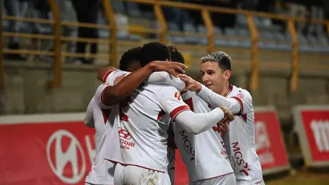 La Cultural sabe sufrir ante un Málaga que ha dominado, hasta que ha aparecido la figura de Ribeiro para inclinar la balanza en la primera mitad.