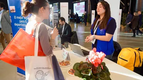 Inauguración de la VII Feria del Empleo, Innovación y Emprendimiento de León, organizada por la Cámara de Comercio, con la asistencia del alcalde, José Antonio Diez. Foto: Campillo.