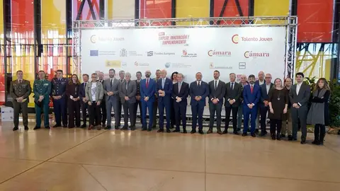 Inauguración de la VII Feria del Empleo, Innovación y Emprendimiento de León, organizada por la Cámara de Comercio, con la asistencia del alcalde, José Antonio Diez. Foto: Campillo.