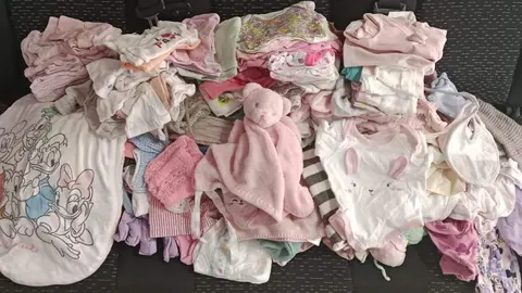 Ropa de la que se dispone para prestar a las familias que lo necesiten o quieran.