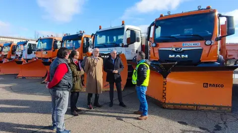 La Delegación Territorial de la Junta en León ha reunido a representantes de todas las administraciones con el fin de coordinar el operativo frente a fenómenos meteorológicos adversos, especialmente nevadas, para el periodo comprendido entre el 1 de noviembre de 2025 y el 30 de abril de 2026.
