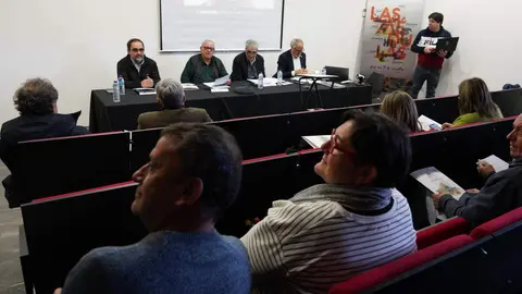 Concluye la reconstrucción del Mirador de Orellán después de fuera arrasado por el fuego este verano. Fotos: César Sánchez