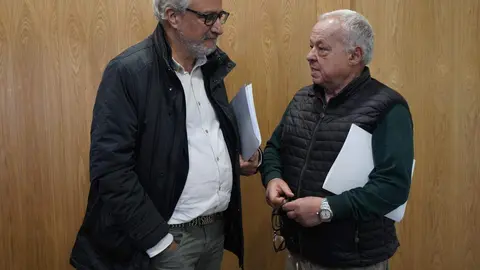 Concluye la reconstrucción del Mirador de Orellán después de fuera arrasado por el fuego este verano. Fotos: César Sánchez