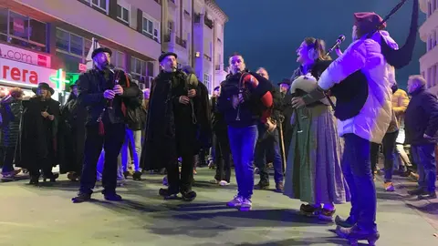 El centro de León se transformó en el escenario de la IV Madreñada este sábado.