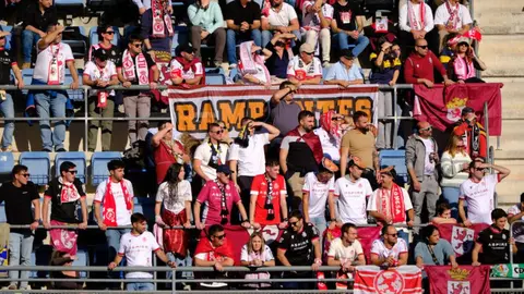 El equipo del 'Cuco' Ziganda se impone al Cádiz remontando un 1-0 adverso y con Badia como protagonista tras detener un penalti y ser determinante en los minutos claro