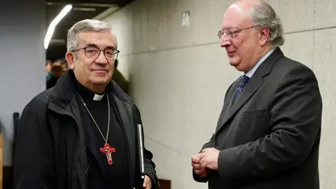 Presentación del Informe sobre Exclusión y Desarrollo Social en Castilla y León, elaborado por la Fundación Foessa. Participan el presidente del CES de Castilla y León, Enrique Cabero, el presidente de Cáritas Castilla y León, Guenther E. Boelhoff, y el miembro del Comité Técnico de la Fundación Foessa, Pedro Fuentes. Foto: Leticia Pérez