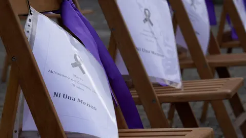 Acto conmemorativo del Ayuntamiento de Ponferrada con motivo del Día Internacional de la Eliminación de la Violencia contra la Mujer. Foto: César Sánchez.