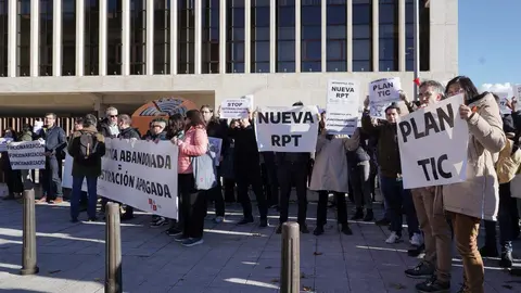 Primera jornada del pleno en las Cortes de Castilla y León. Fotos: Rubén Cacho