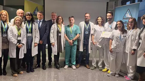 León reconoce a centros de salud y al Servicio de Urgencias por su compromiso con la higiene de manos. Boñar, Ribera del Esla, San Emiliano y Urgencias del CAULE reciben distintivos por su labor en seguridad del paciente.