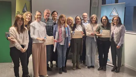 León reconoce a centros de salud y al Servicio de Urgencias por su compromiso con la higiene de manos. Boñar, Ribera del Esla, San Emiliano y Urgencias del CAULE reciben distintivos por su labor en seguridad del paciente.