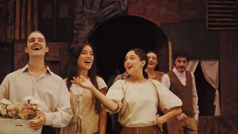 La leonesa Lucía Fontanilla sobre el escenario representando 'Bodas de sangre', 2024 Productora: King Entertainment. Foto: Fernando Huete.