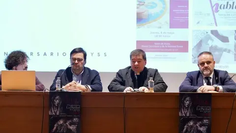 Convocatoria con motivo del primer aniversario del Museo Diocesano y de Semana Santa de León y presentación de la reapertura de la iglesia de Palat del Rey con la exposición ‘El dolor esculpido: Carmona, La Piedad y Minerva y Vera Cruz’. Foto: Campillo.