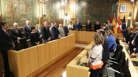 Un instante del pleno municipal celebrado este viernes en la Diputación Provincial debido a las obras que se realizan en el salón de plenos de San Marcelo.