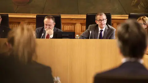 La Diputación de León celebra un pleno extraordinario para la aprobación inicial del presupuesto general para el próximo ejercicio. Fotos: Campillo