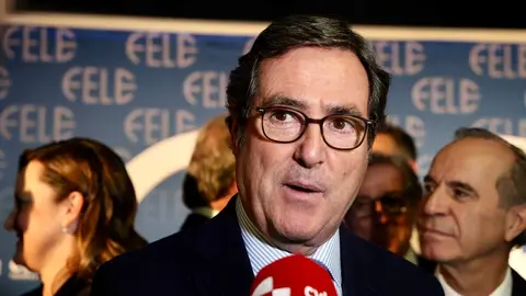 La Federación Leonesa de Empresarios celebra el 33 Día de la Empresa con un acto al que asiste el presidente de la Confederación Española de Organizaciones Empresariales, Antonio Garamendi, y en que se entregarán el galardón al Empresario del Año 2025 y otras distinciones. Foto: Campillo.