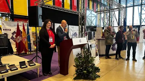 El alcalde de León, José Antonio Diez, preside la inauguración de la 35 edición de Expojoven. Foto: Ayuntamiento de León.