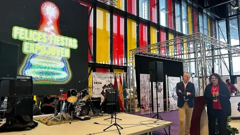 El alcalde de León, José Antonio Diez, preside la inauguración de la 35 edición de Expojoven. Foto: Ayuntamiento de León.