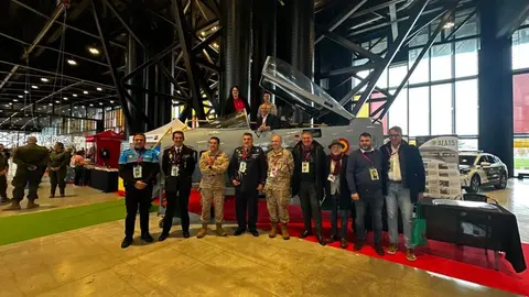 El alcalde de León, José Antonio Diez, preside la inauguración de la 35 edición de Expojoven. Foto: Ayuntamiento de León.