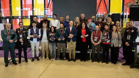 El alcalde de León, José Antonio Diez, preside la inauguración de la 35 edición de Expojoven. Foto: Campillo.