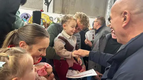 Villaobispo celebra la fiesta de los pendones, símbolo de la historia y la unión del Reino de León. Foto: Ayuntamiento de León.