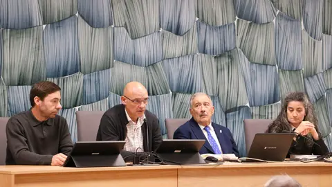 El geógrafo Redondo Vega sostiene en una conferencia que la restauración del paisaje minero es “imposible” y pide que se deje actuar a la naturaleza. Foto: ULE