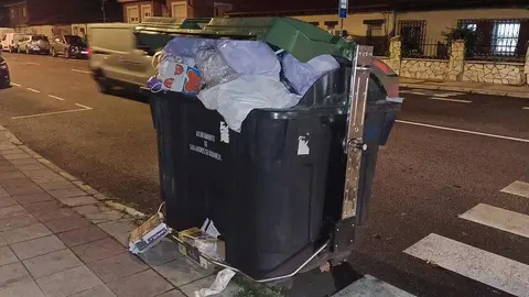 San Andrés suma toneladas de basura en las calles al no contar con vehículos suficientes para la recogida, pero la basura no es el único problema en el municipio.