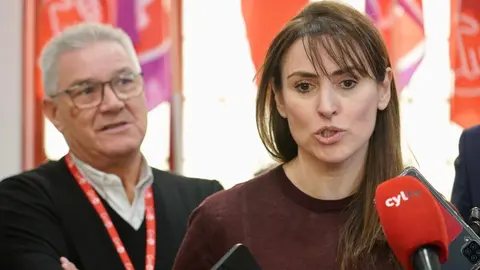 Acto de clausura del comité de la Unción de Jubilados y Pensionistas de la Unión General de los Trabajadores, al que asistirán el vicesecretario general de UGT, Rafael Espartero, la secretaría de política Institucional de la UGT Cristina Estévez, el secretario general de UGTCyL, Óscar Lobo, el secretario provincial, Enrique Reguero, y el alcalde de León, José Antonio Diez. Foto: Campillo.