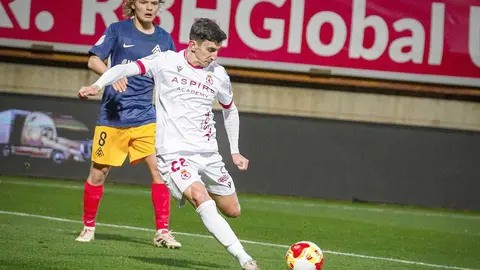 Una acción de Pibe resultó determinante para el 1-0 en el Reino de León.
