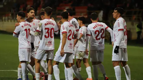 La Cultural firma un encuentro muy intenso ante el Andorra en un Reino de León muy frío en la Copa del Rey. Fotos: Isaac Llamazares
