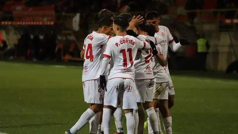 La Cultural firma un encuentro muy intenso ante el Andorra en un Reino de León muy frío en la Copa del Rey. Fotos: Isaac Llamazares