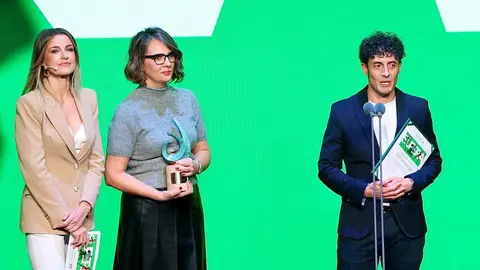 El Premio Iberdrola Supera Social, que reconoce a los proyectos que ayudan a la integración de la mujer a través de la práctica deportiva, recayó en el CEIP Lope de Vega, un 