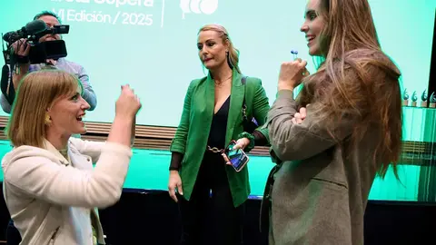 El Premio Iberdrola Supera Social, que reconoce a los proyectos que ayudan a la integración de la mujer a través de la práctica deportiva, recayó en el CEIP Lope de Vega, un 