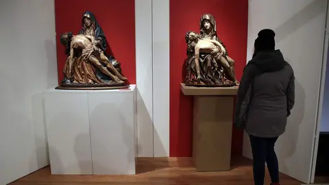 Pase de prensa de la exposición ‘El dolor esculpido’ organizada por la Cofradía del Santísimo Sacramento de Minerva y la Santa Vera Cruz en colaboración con el Museo Diocesano y de Semana Santa de León. Foto: Peio García