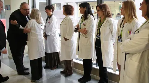 El consejero de Sanidad, Alejandro Vázquez Ramos, visita el nuevo equipamiento tecnológico del Complejo Asistencial Universitario de León. Fotos: Peio García