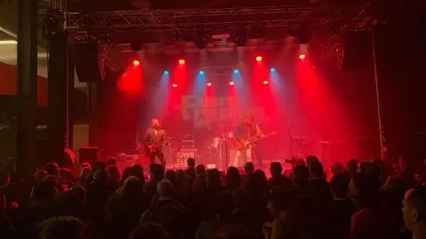 Primera jornada del Purple Weekend 2025 en Espacio Vías con las actuaciones de The Chevelles, The Molotovs y The Horrors. Foto: A.F.R.