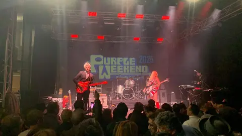 Primera jornada del Purple Weekend 2025 en Espacio Vías con las actuaciones de The Chevelles, The Molotovs y The Horrors. Foto: A.F.R.