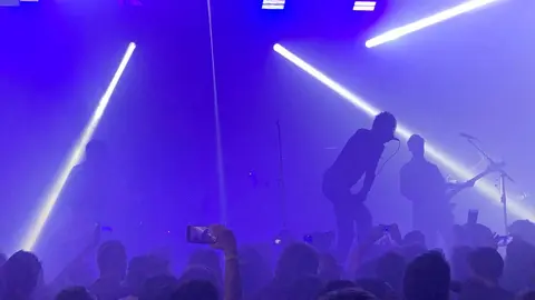 Primera jornada del Purple Weekend 2025 en Espacio Vías con las actuaciones de The Chevellers, The Molotovs y The Horrors. Foto: A.F.R.