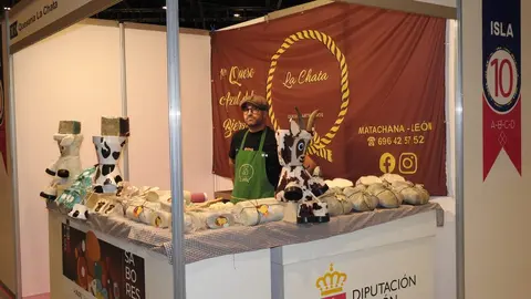 El presidente de la Diputación, Gerardo Álvarez Courel; el presidente de las Cortes, Carlos Pollán; el alcalde José Antonio Díez y el delegado territorial Eduardo Diego inauguran la Feria de productos de León.